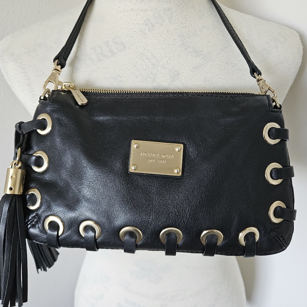 🔥Michael Kors Black Leather Astor Shoulder Bag/clutch with Gold Accents🔥 - Picture 9 of 11